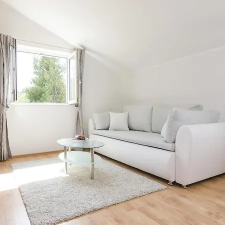 With A Swimming Pool Cove Saplunara, Mljet - 401 Gostinjska kuća 4*