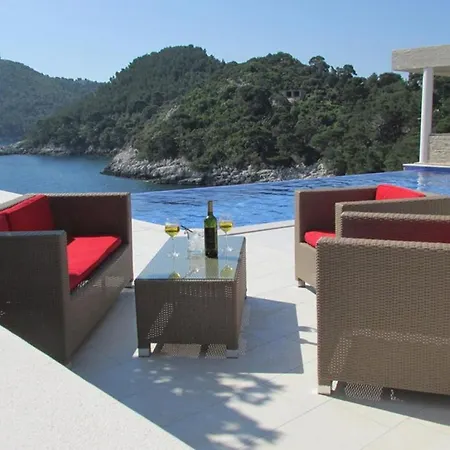 With A Swimming Pool Cove Saplunara, Mljet - 401 ゲストハウス